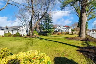 25 45th St, Islip, NY 11751 - Photo 4