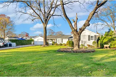 25 45th Street, Islip, NY 11751 - Photo 2