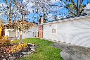 25 45th St, Islip, NY 11751 - Photo 34