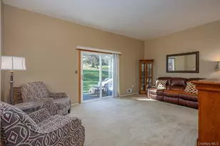 75 Village Green, Bardonia, NY 10954 - Photo 4