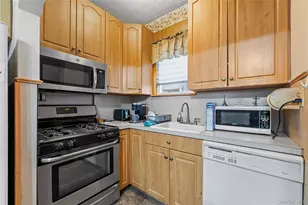 135-29 126th St, Ozone Park, NY 11420 - Photo 6