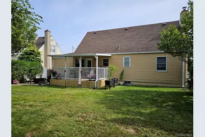 286 Pacific Street, Massapequa Park, NY 11762 - Photo 22