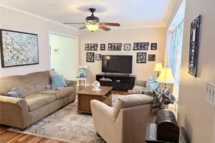 286 Pacific St, Massapequa Park, NY 11762 - Photo 2