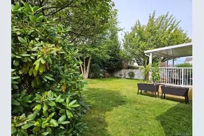 286 Pacific Street, Massapequa Park, NY 11762 - Photo 24