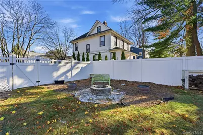 161 Wallace, Freeport, NY 11520 - Photo 34