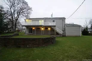 27 Heron Ln, Commack, NY 11725 - Photo 12
