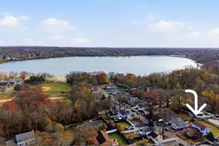 56 Eastview Rd, Ronkonkoma, NY 11779 - Photo 2