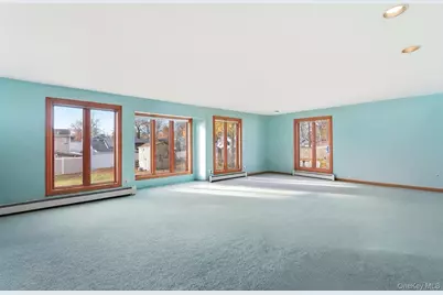 56 Eastview Road, Ronkonkoma, NY 11779 - Photo 12