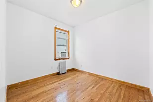 42-25 189th St, Flushing, NY 11358 - Photo 10