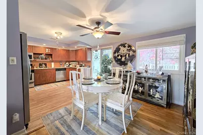 199 Connetquot Avenue, East Islip, NY 11730 - Photo 16