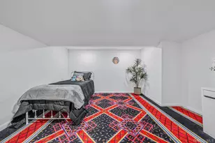 25 Farmington Ln, Melville, NY 11747 - Photo 40