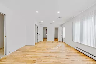 25 Farmington Ln, Melville, NY 11747 - Photo 32