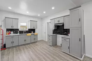 87 Winnikee Ave, Poughkeepsie, NY 12601 - Photo 8