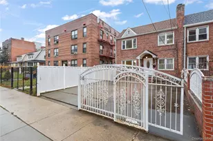 91-41 195th St, Hollis, NY 11423 - Photo 4