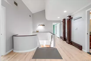 10 Faulkner Ln, Dix Hills, NY 11746 - Photo 20