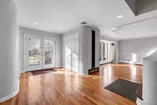 10 Faulkner Ln, Dix Hills, NY 11746 - Photo 4