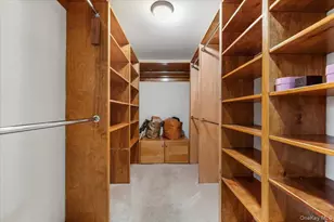 10 Faulkner Ln, Dix Hills, NY 11746 - Photo 24