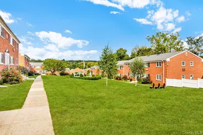 1879 Crompond Road #G-10, Peekskill, NY 10566 - Photo 14