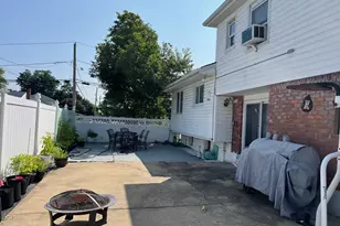 49 Catalpa St, North Babylon, NY 11703 - Photo 14