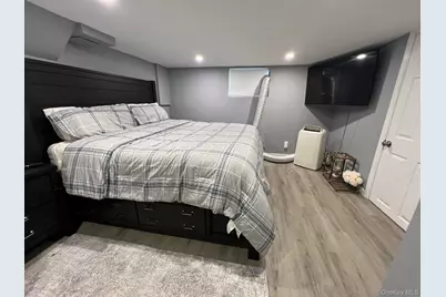 49 Catalpa Street, North Babylon, NY 11703 - Photo 8