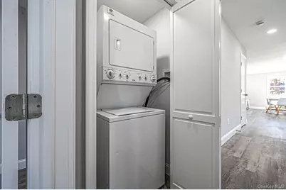 27 Lyman Road, Patchogue, NY 11772 - Photo 20