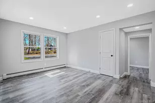 27 Lyman Rd, Patchogue, NY 11772 - Photo 18