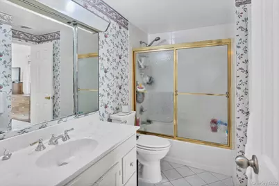 23 Skyview Place, Melville, NY 11747 - Photo 18