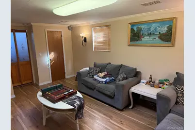 613 Madison Avenue, Lindenhurst, NY 11757 - Photo 22