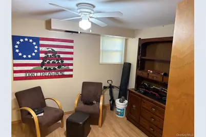 613 Madison Avenue, Lindenhurst, NY 11757 - Photo 6