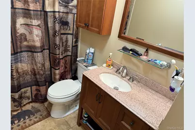 613 Madison Avenue, Lindenhurst, NY 11757 - Photo 8