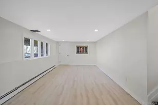 67 Bardolier Ln, Bay Shore, NY 11706 - Photo 12