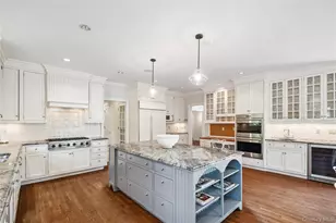 32 Pryer Ln, Larchmont, NY 10538 - Photo 12