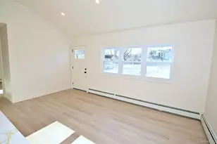 371 Oceanside St, Islip Terrace, NY 11752 - Photo 2