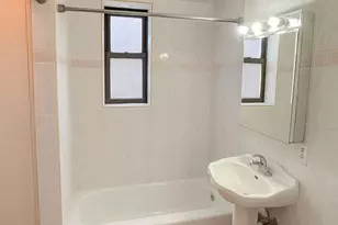 141-05 Pershing Crescent, Briarwood, NY 11435 - Photo 10