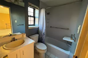 45 Newbrook Ln, Bay Shore, NY 11706 - Photo 6