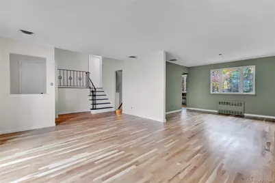 101 Beverly Place, Levittown, NY 11756 - Photo 6