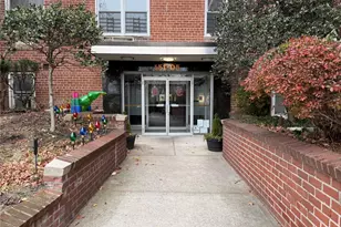 151-05 Cross Island Pkwy, Whitestone, NY 11357 - Photo 26