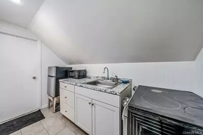 98 Miriam Street, Valley Stream, NY 11581 - Photo 16