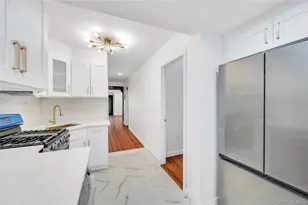 192-23 116th Rd, Saint Albans, NY 11412 - Photo 16