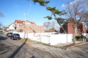 25-21 127th St, Flushing, NY 11354 - Photo 2