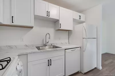 1 Locust Court #C, Fishkill, NY 12524 - Photo 8