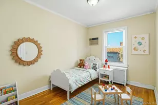 54-09 80th St, Elmhurst, NY 11373 - Photo 16