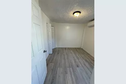 849 E 221st Street, Bronx, NY 10467 - Photo 12