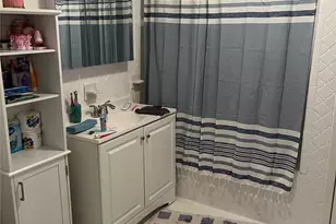 849 E 221st St, Bronx, NY 10467 - Photo 6