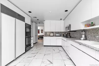 895 Cherry Lane, Woodmere, NY 11581 - Photo 8
