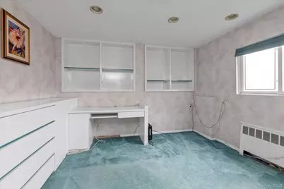 895 Cherry Lane, Woodmere, NY 11581 - Photo 18