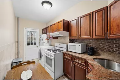 2015 Menahan Street, Ridgewood, NY 11385 - Photo 8