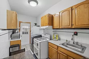 20-15 Menahan St, Ridgewood, NY 11385 - Photo 20