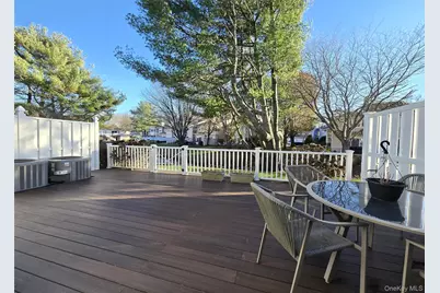 31 Hampshire Court #31, Holbrook, NY 11741 - Photo 26