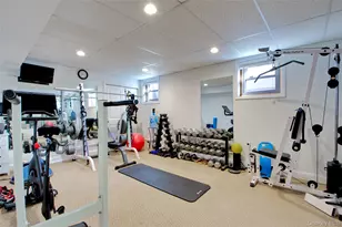 42 Mora Ct, Manhasset, NY 11030 - Photo 32